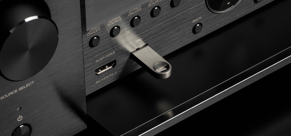 Bild 1 von DENON AVC X6700H 11.2 AV-Receiver. Restposten, sol. Vorrat!  / () Premiun Silber