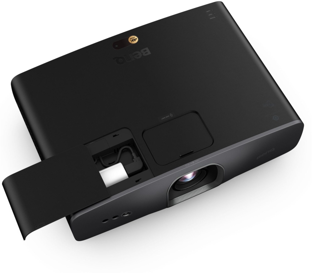 Bild 1 von BENQ W-2720i. Die eierlegende Wollmilchsau! 4K! LED! Superhell! Superleise! Android-TV per WLAN!