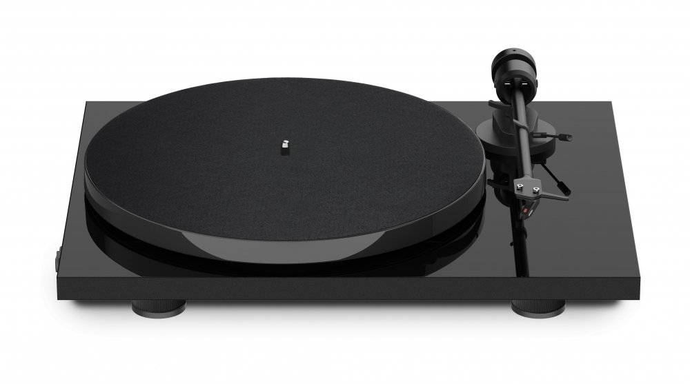 Bild 1 von Pro-Ject E1. Guter Einstiegs-Plattenspieler im edlen Hochglanzlack. MM-System von Audio Technica!!