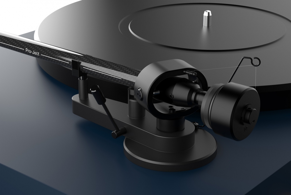 Bild 1 von Pro-Ject Debut Carbon EVO . Audiophiler Plattenspieler. Ortofon 2M Red! Sonderpreis!
